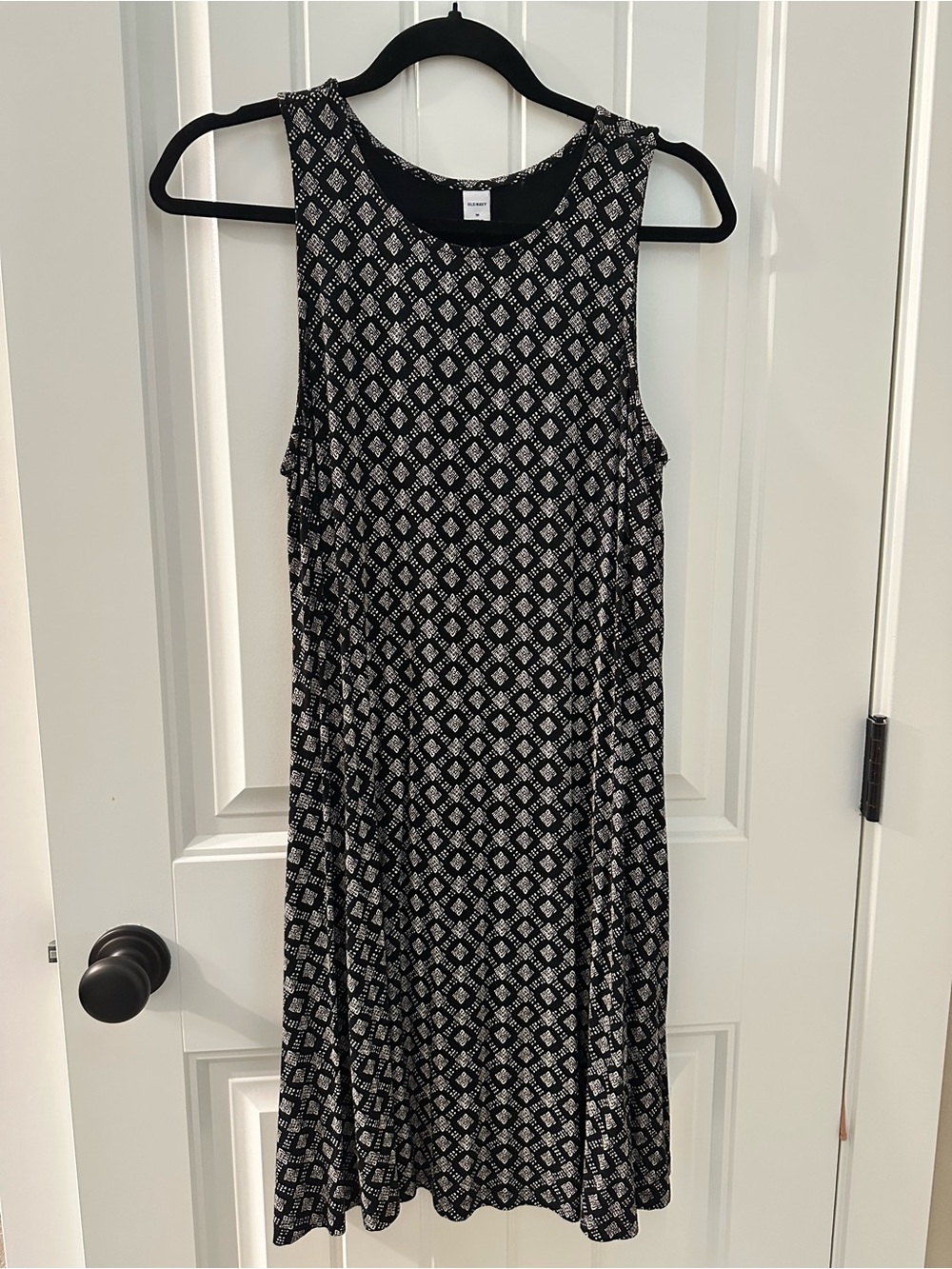 Old Navy Black and White Printed Sleeveless Swing Dress